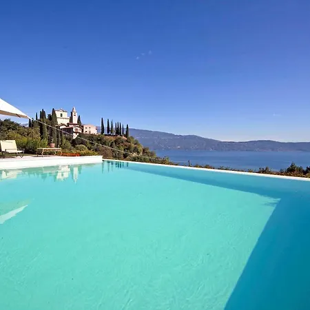 Garda Panoramic Manor *