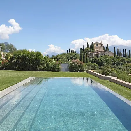 Vila Garda Panoramic Manor