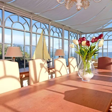 Garda Panoramic Manor Toscolano Maderno
