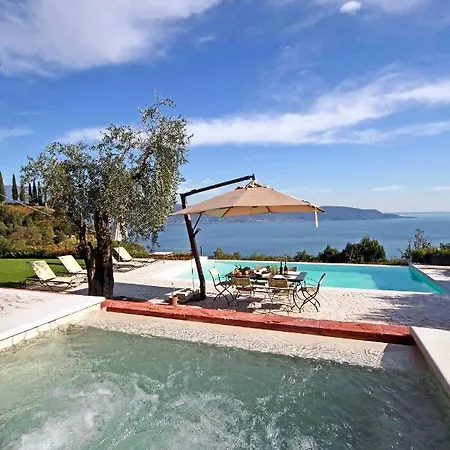 Villa Garda Panoramic Manor Toscolano Maderno